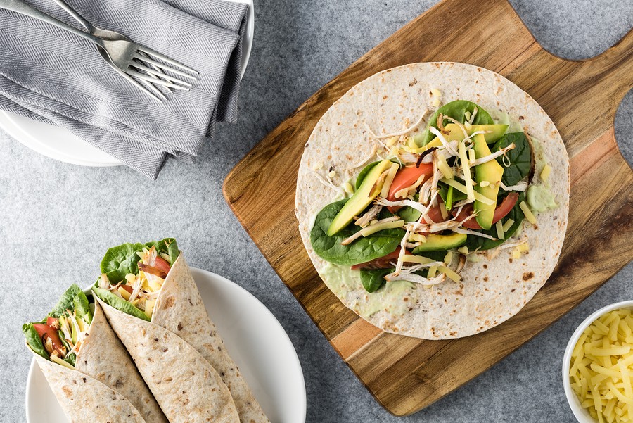 Shredded Barbecued Chicken Wraps With Carrot, Cheese, Avocado And Spinach